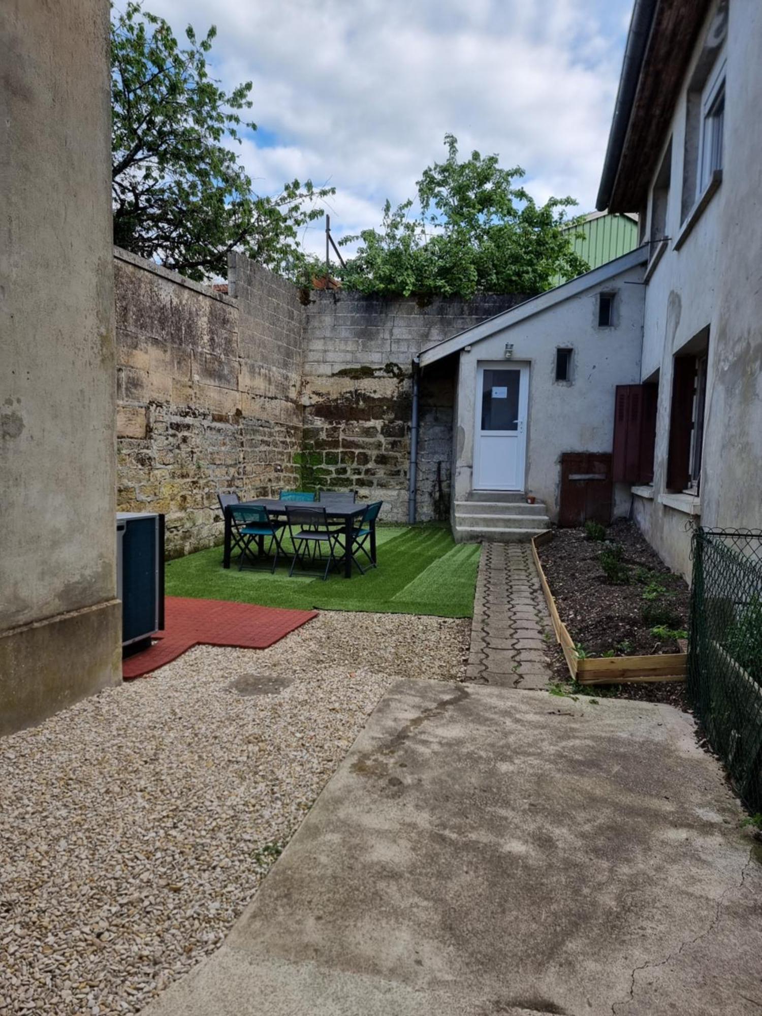 L Essentiel Gite Pour 6 Personnes Sireuil  Zewnętrze zdjęcie